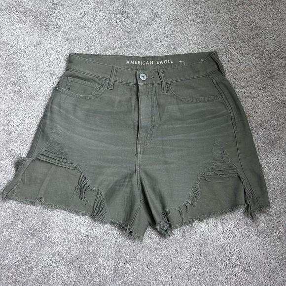 American Eagle Outfitters Pants - American Eagle Highest Rise Mom Short